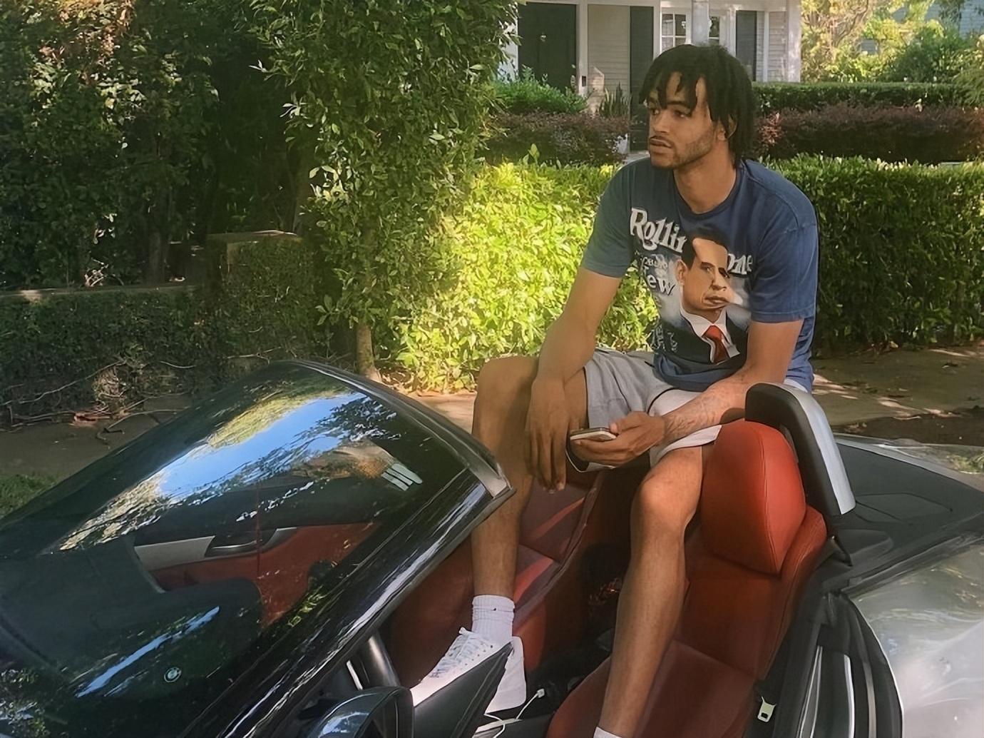 德州扑克APP-山东男篮新外援到位,谁将被挤出12人大名单?